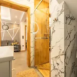 Golden - Tatra View - Ksiezycowe - 24d-1 Apartmán