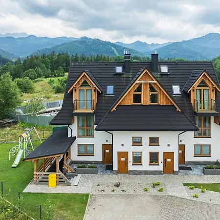 Two Bedroom With Terrace- Tatra View - Ksiezycowe - 24d-1 Apartman