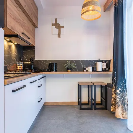 Two Bedroom With Terrace- Tatra View - Ksiezycowe - 24d-1 Apartman